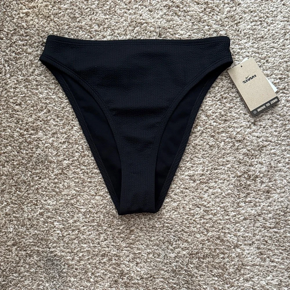 Nike Black Bikini Bottom high waisted medium cheeky new with tags